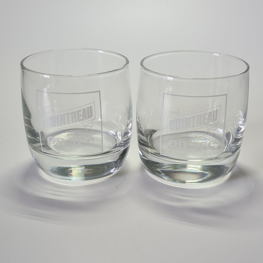 2 GLAS "COINTREAU ON ICE"