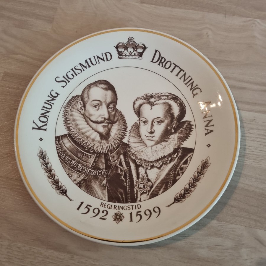 Tallrik med Konung Sigismund och Drottning Anna