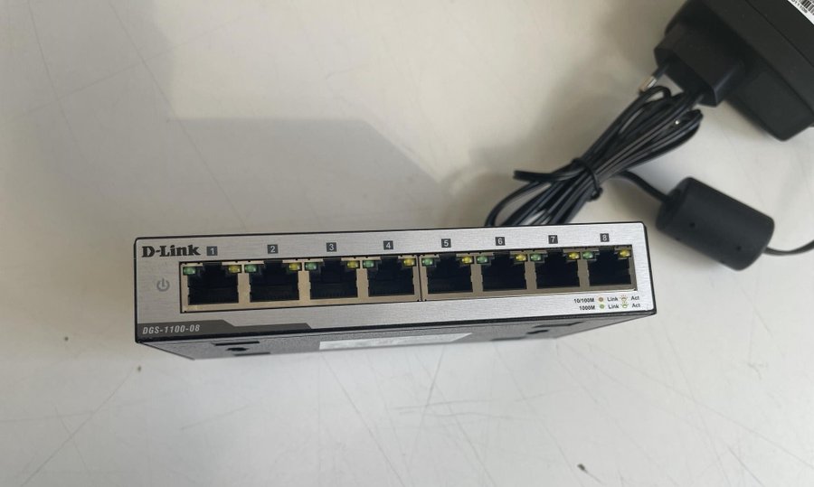 D-Link DGS-1100-08 8-port Gigabit Smart Switch