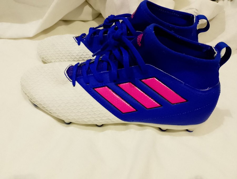 Adidas fotbollsskor stl 38