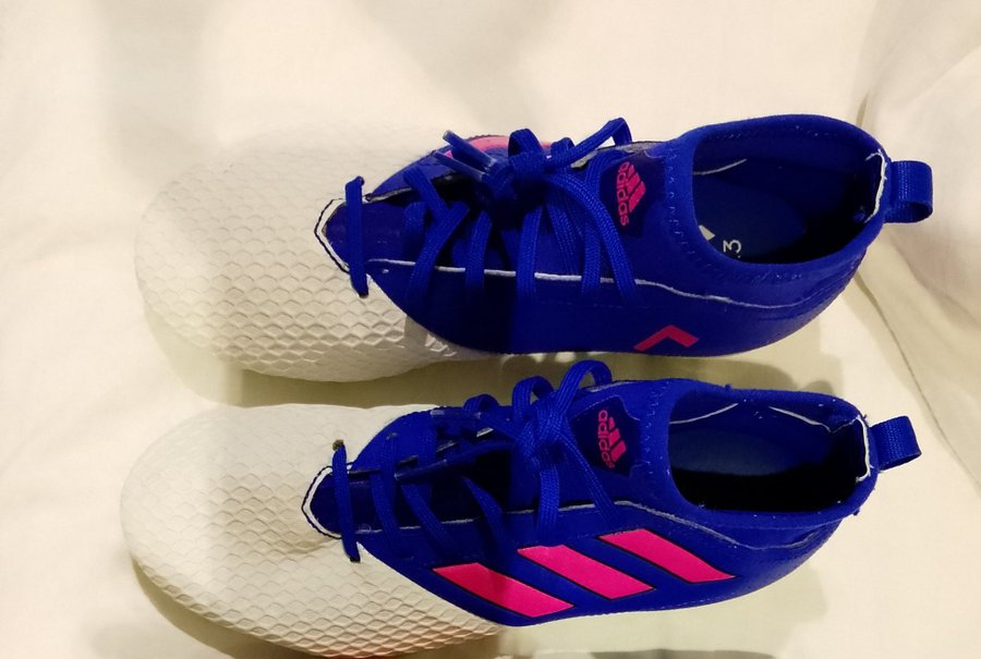 Adidas fotbollsskor stl 38