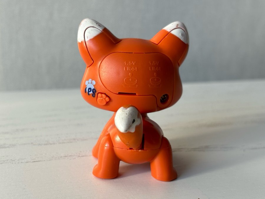 Littlest Pet Shop LPS- Orange Cat Katt