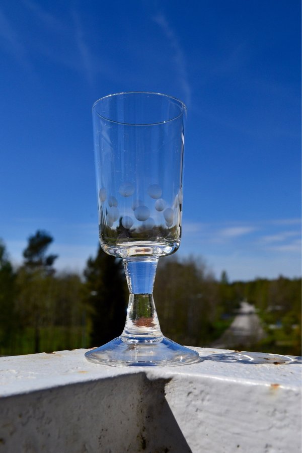 JOHANSFORS glasbruk BENGT ORUP - 6 st LIKÖRGLAS/ SNAPSGLAS ”RUT” slipad dekor