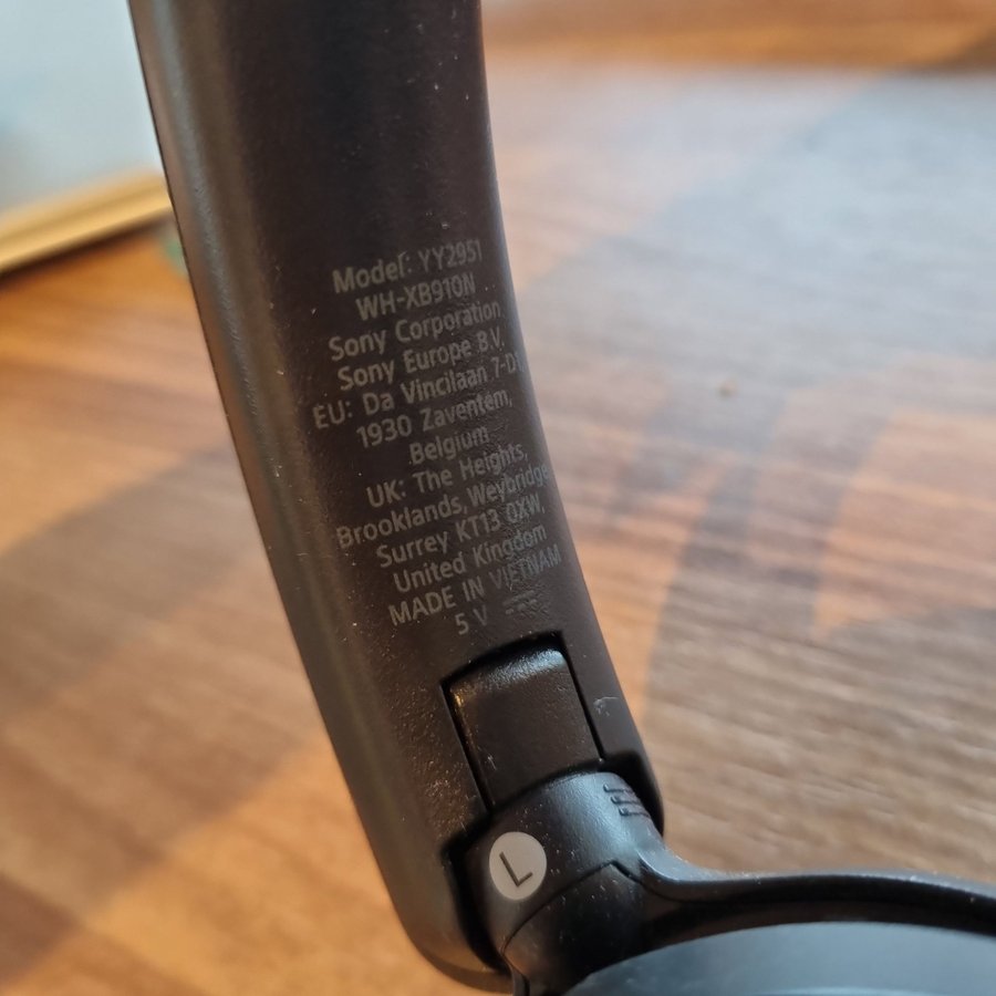 Sony hörlurar WH-XB910N bluetooth