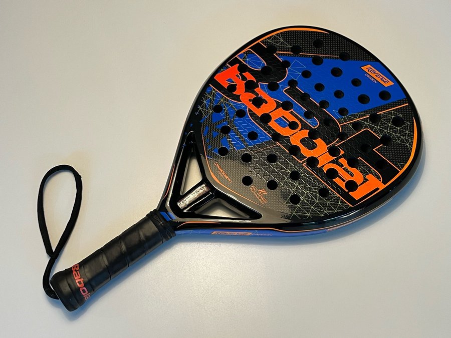 Padelrack Babolat Revenge Carbon Sparsamt använt! Lite skavanker