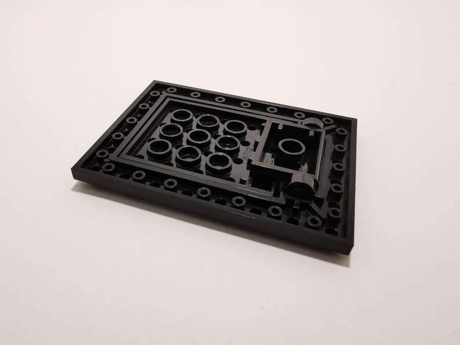 Lego - plate - lucka (äldre modell) - 6x8 - part 30041 / 42 - svart