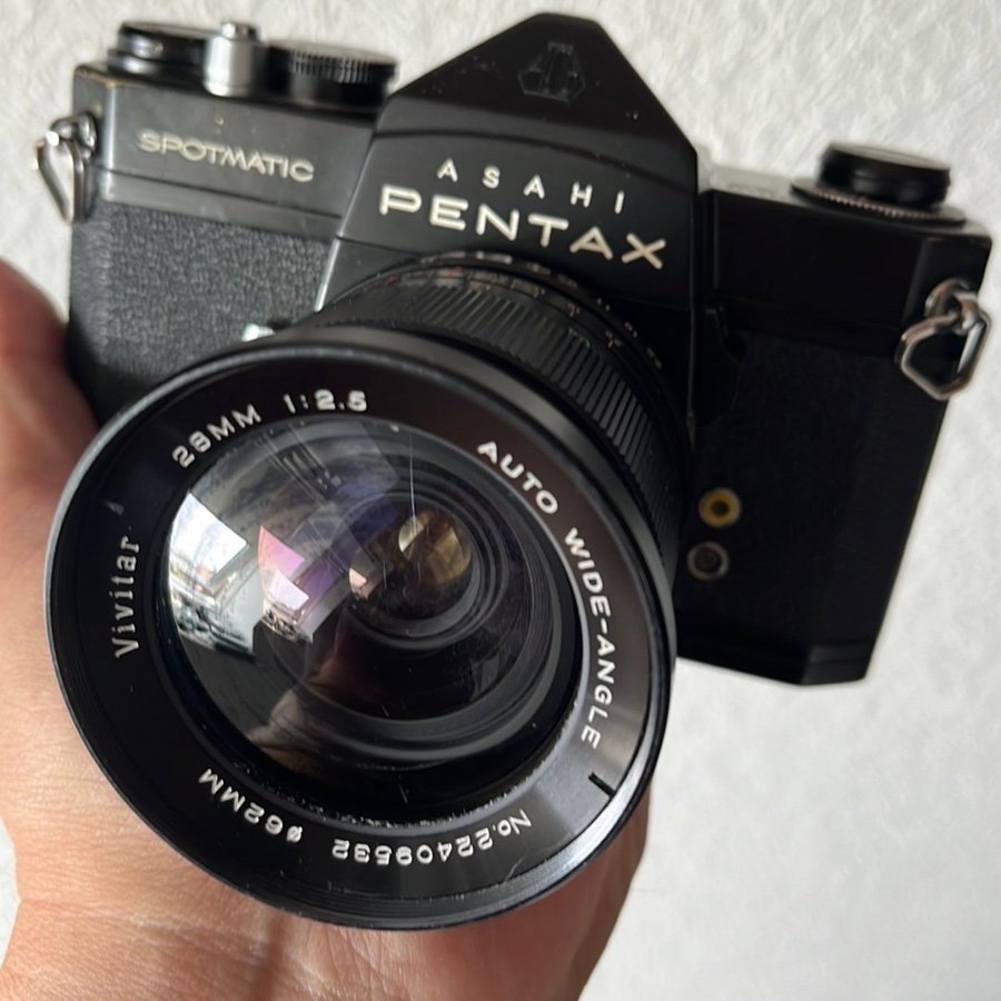 Asahi Pentax Spotmatic SLR kamera med 28mm objektiv