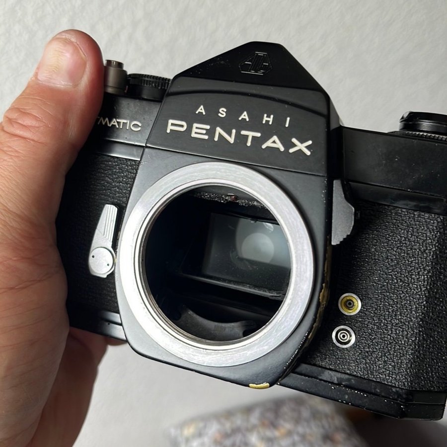 Asahi Pentax Spotmatic SLR kamera med 28mm objektiv