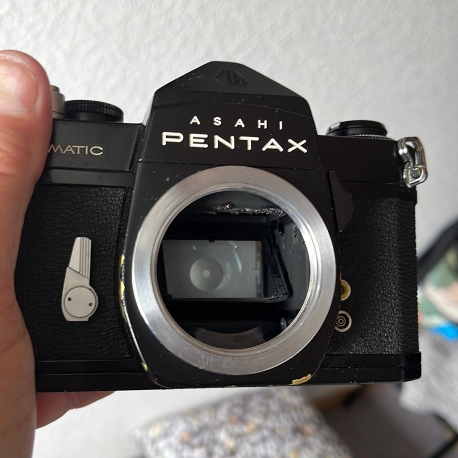 Asahi Pentax Spotmatic SLR kamera med 28mm objektiv