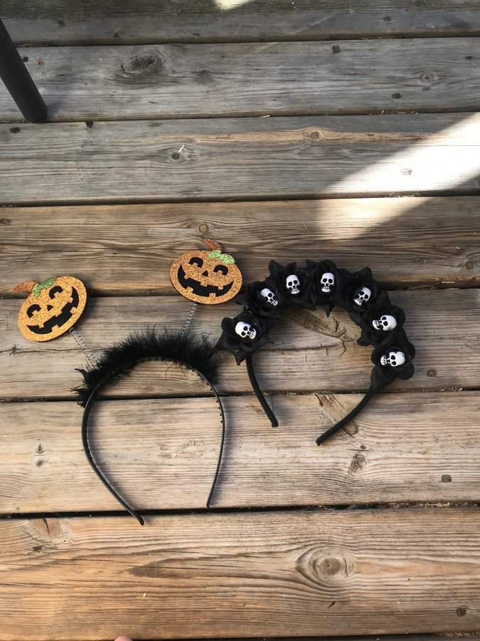 2 x Diadem i Halloween motiv (pumpa och dödskallar)