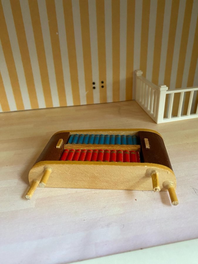 Retro Lundby bokhylla