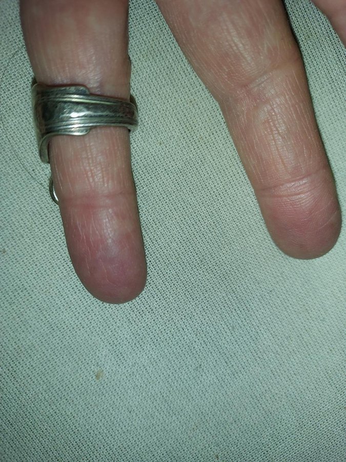 Ring Hantverk Nysilver Gaffel Inre omkrets ca 5,6 cm