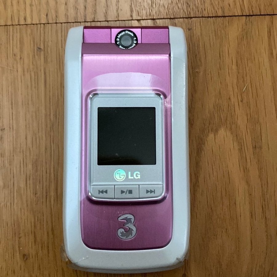 LG U880