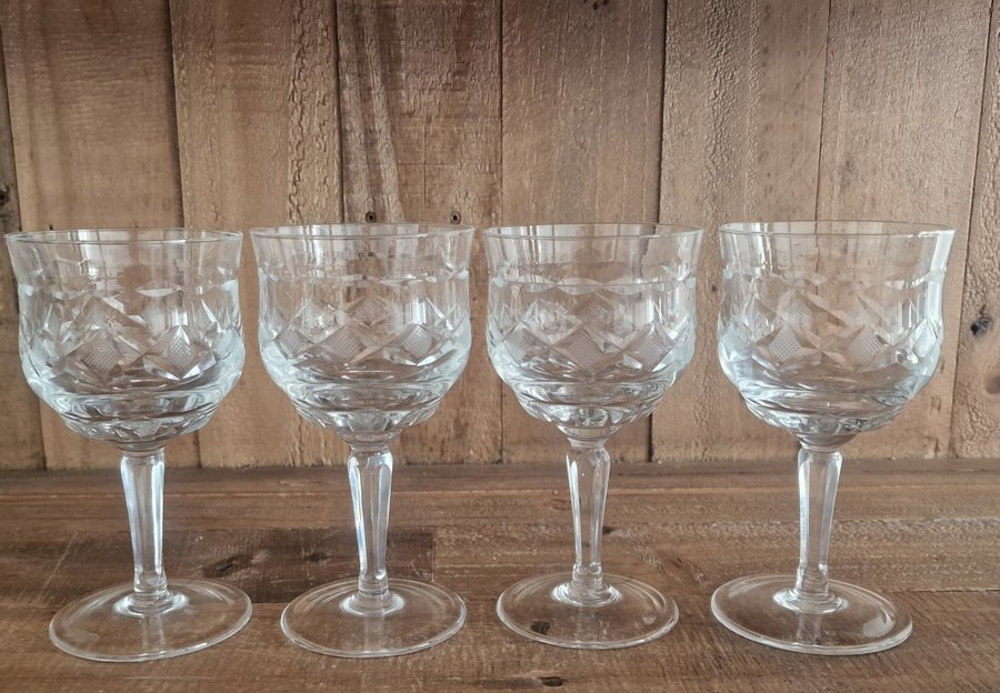 4 st vintage kristall Tudor England glas vinglas rödvinglas kristall