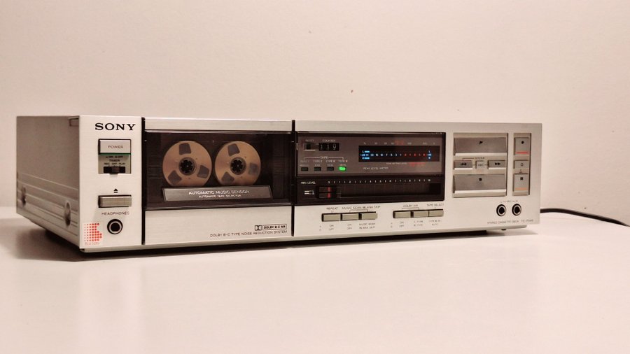 Sony TC-FX45 + 5 cassetts