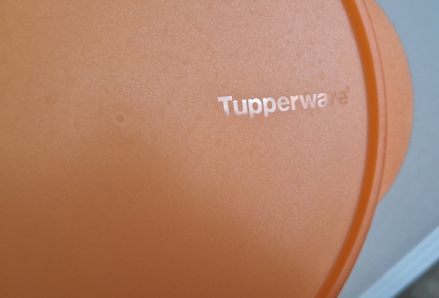 Tupperware skål/burk med lock orange