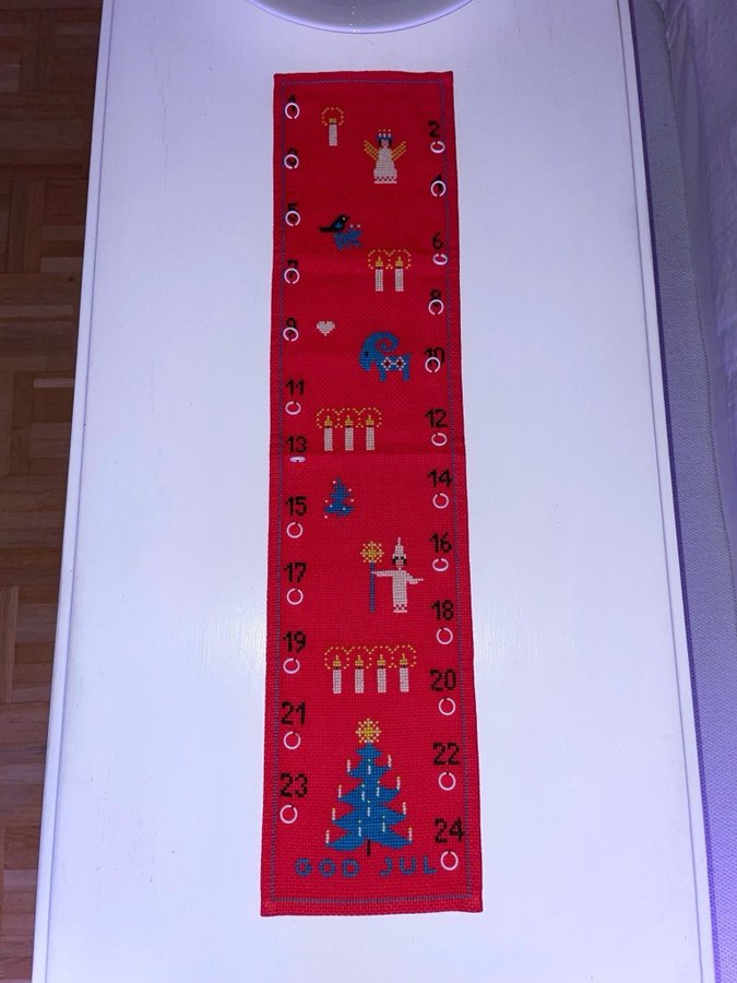 RETRO 60-TAL VINTAGE ADVENTSKALENDER HANDBRODERAD JULKALENDER KALENDER JUL