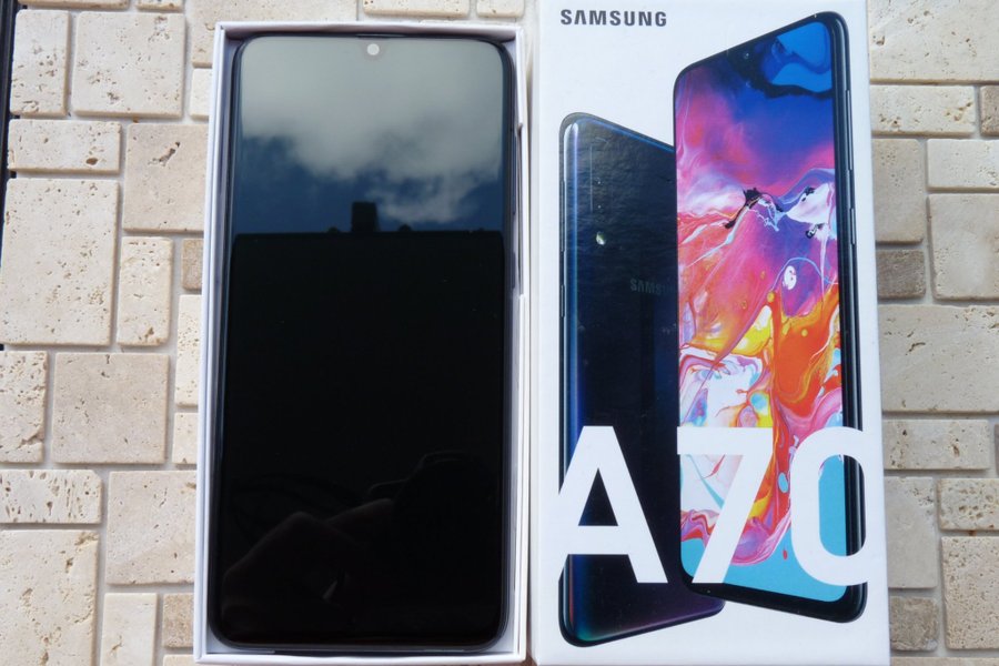 Samsung Galaxy A70 4G 6/128GB-Duos-Olåst