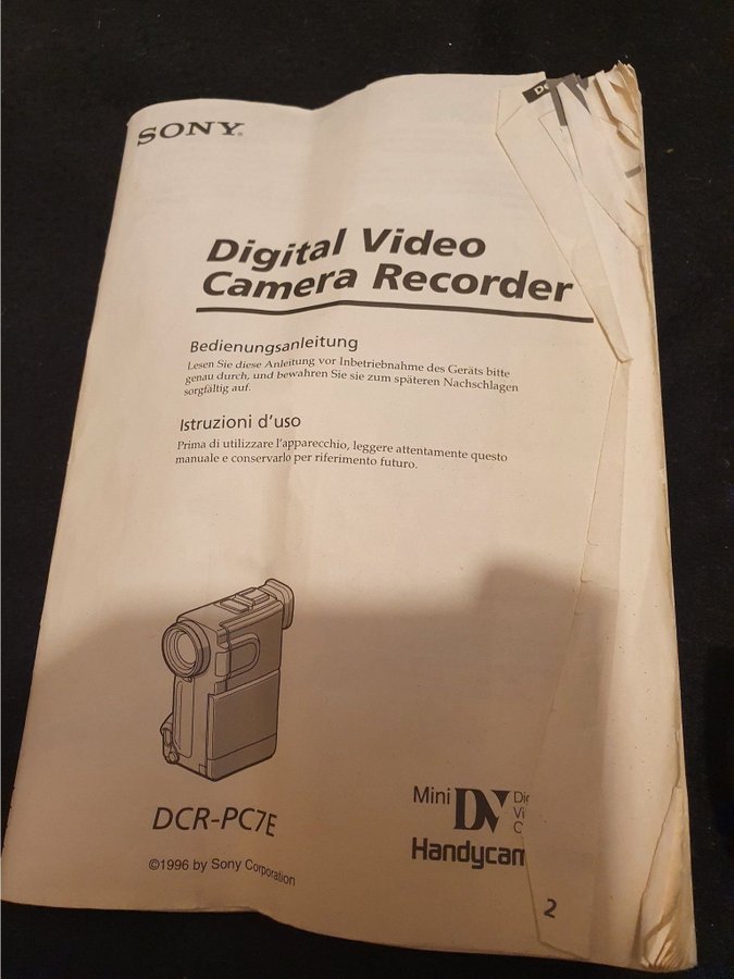 Sony DCR-PC7E Handycam Digital Video Camera Recorder