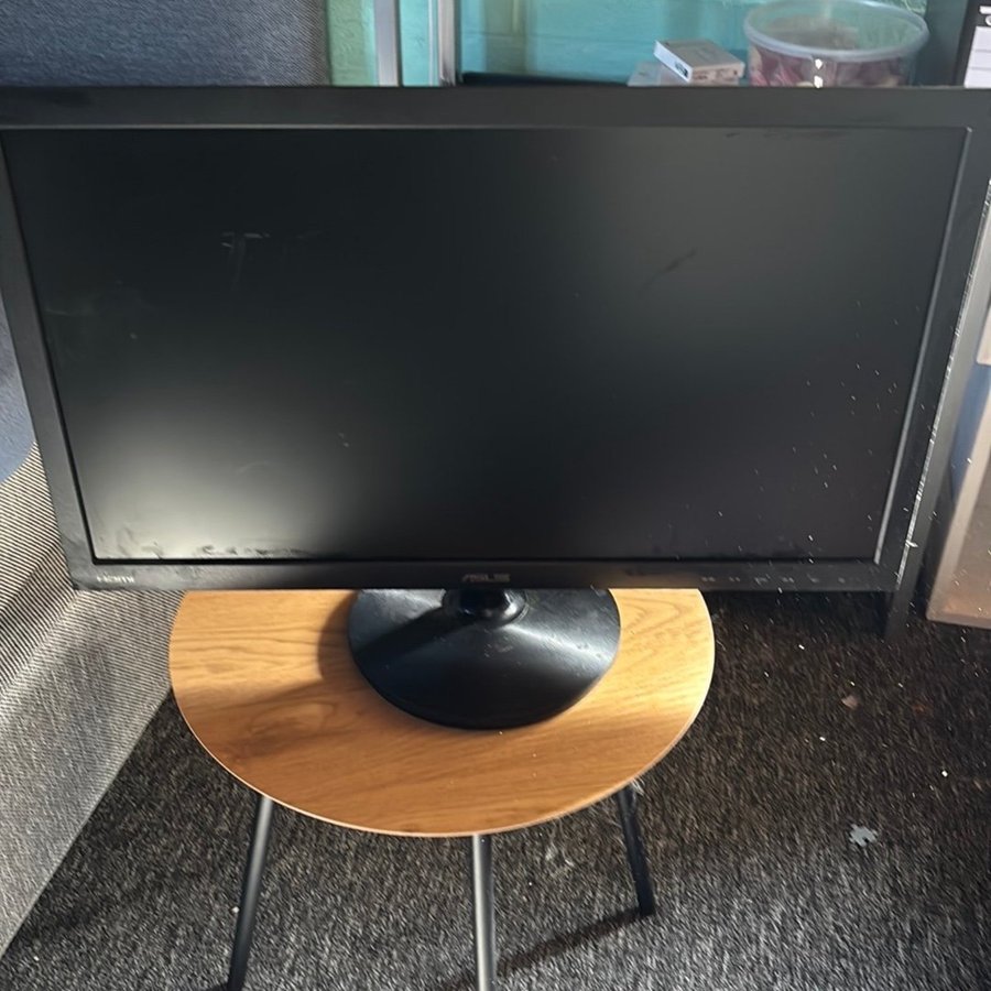 ASUS 215" Skærm