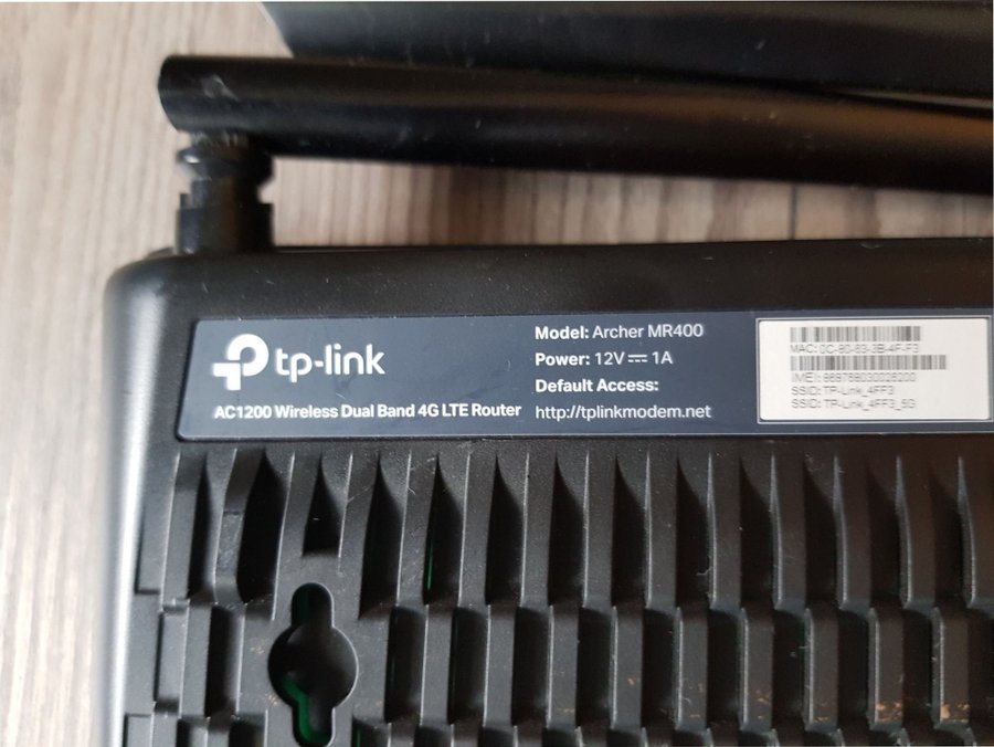 TP-Link Archer MR400