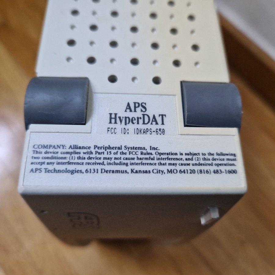 APS HyperDAT DATERM scsi dat backup bandstation Apple Macintosh retrodator data