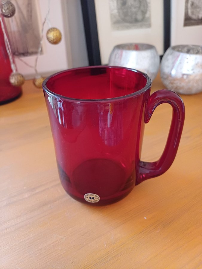 REJMYRE RETRO MUGG TEKOPP I VACKERT RÖTT GLAS