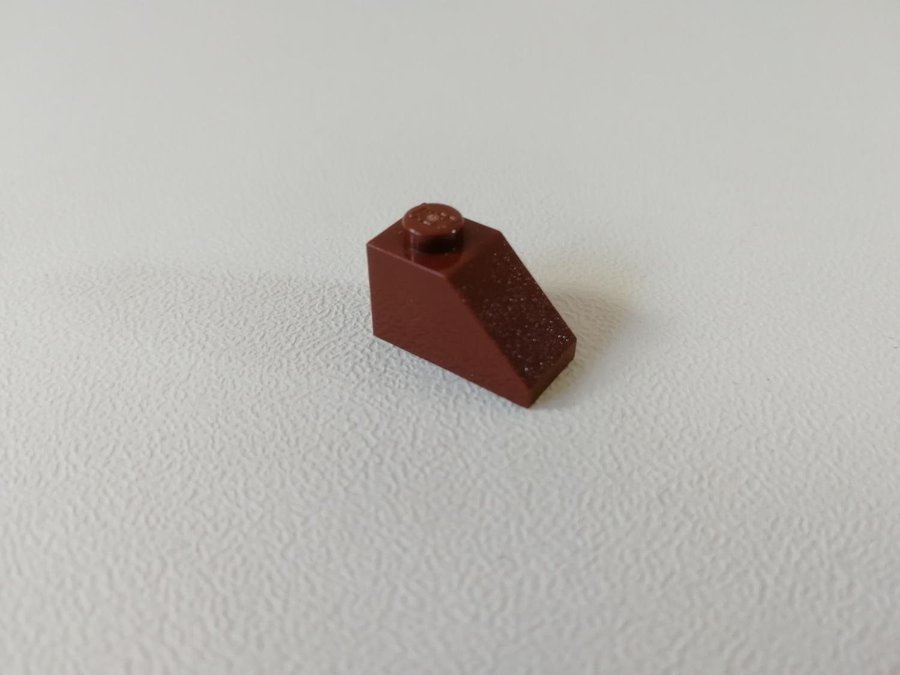 Lego - slope - bas - 2x1 - part 3040 - brun (reddish)