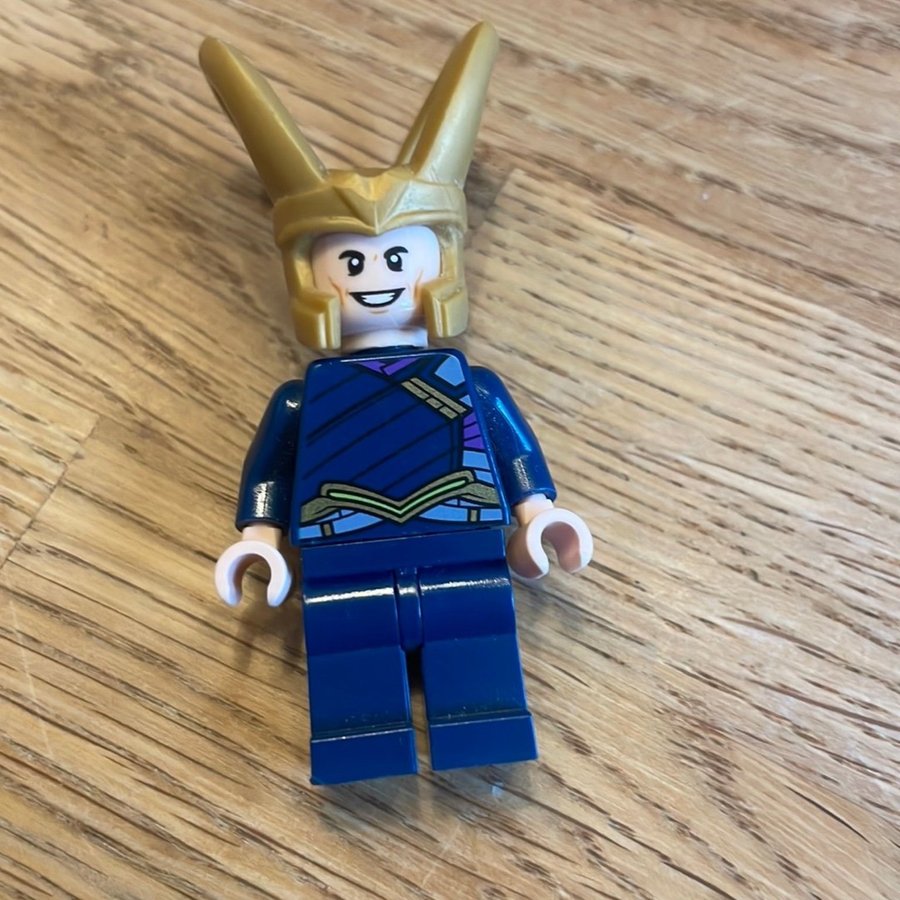 Lego Minifigure Super Heroes Loki sh411