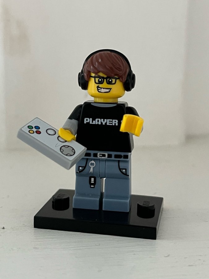 LEGO minifigur Video guy gamer (71007) serie 12. Fint skick.