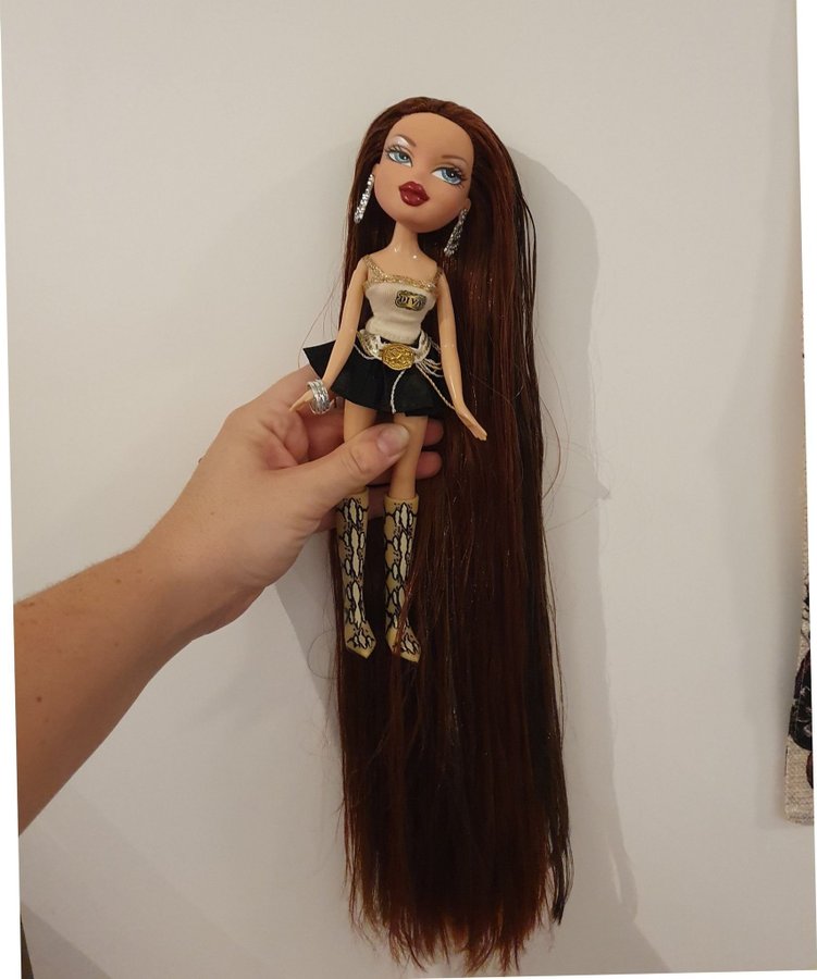 Bratz docka reroot XL hår