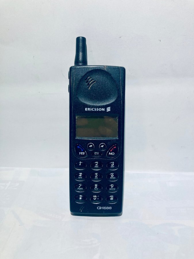 Ericsson GH688 Retro / Vintage Mobiltelefon