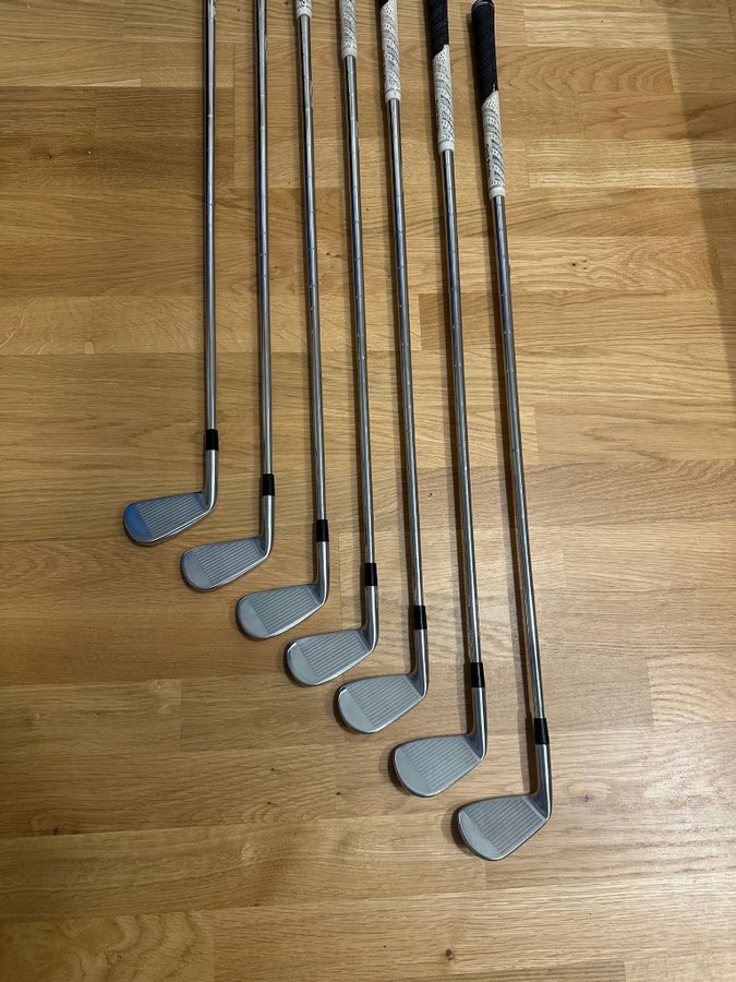 TaylorMade P790 järnset 4-PW