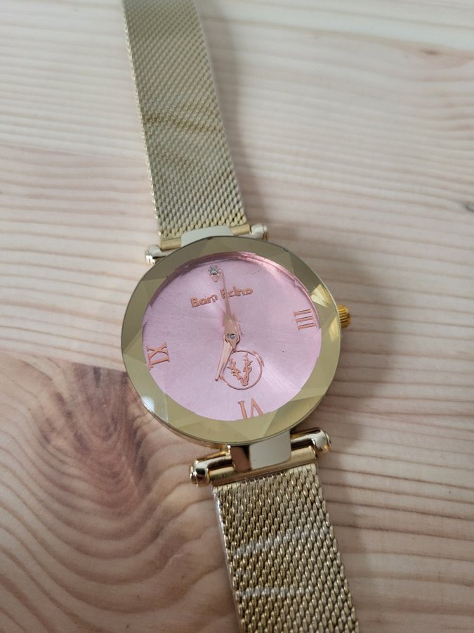 Bon Echo armbandsur guld förgylld utrop 129kr!