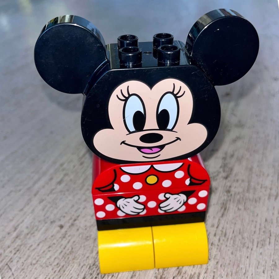 LEGO DUPLO Disney Minnie Mouse med olika utstyrslar