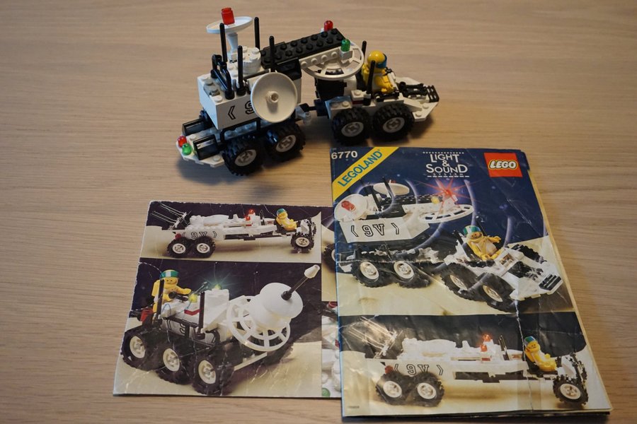 Lego Futuron 6770 Lunar Transporter Patroller