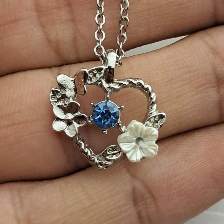 Beautiful necklace heart shaped beautiful gift for girlfriend