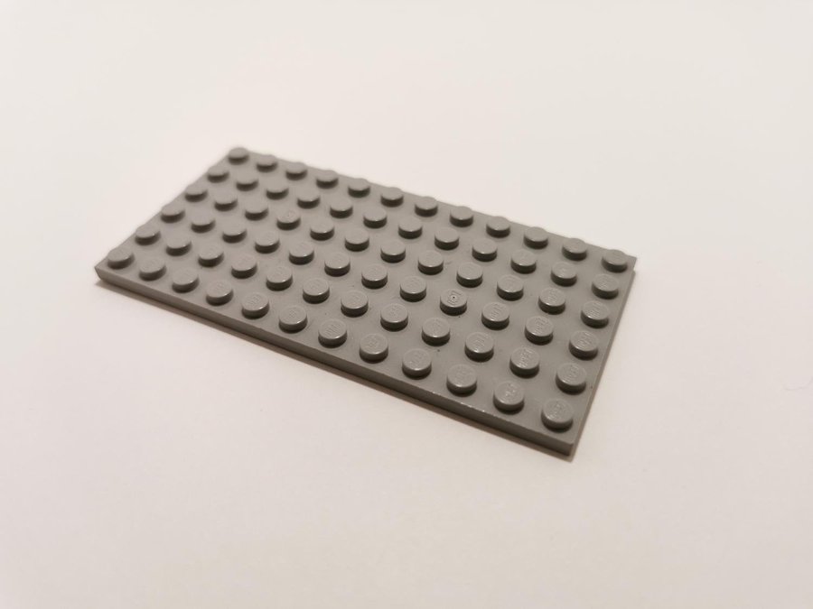 Lego - platta - plate - 6x12 - part 3028 - ljusgrå (bluish)