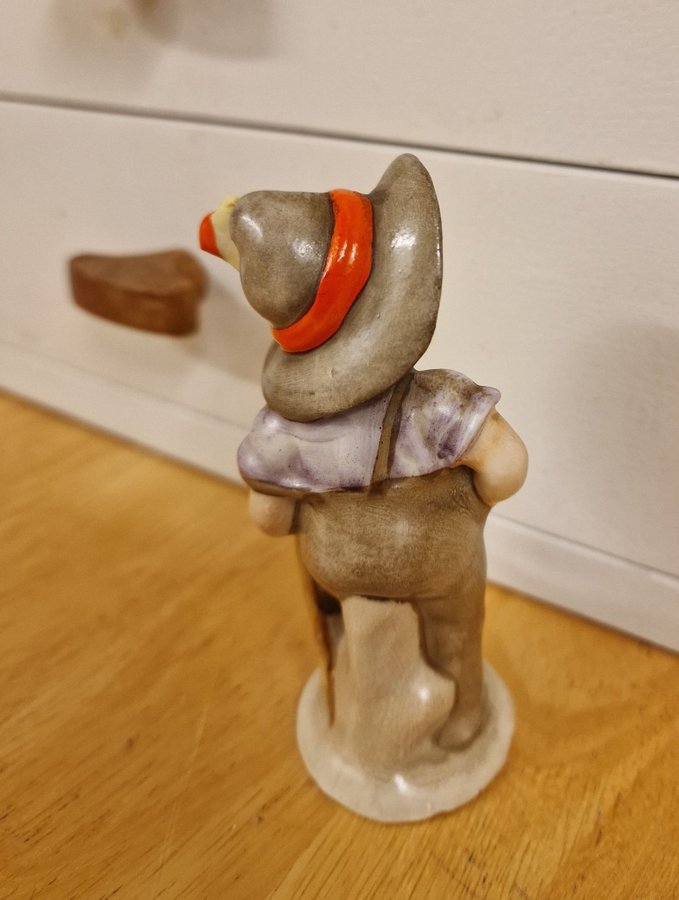 Fin porlinsfigur Hilla Pojk vintage figurin WA