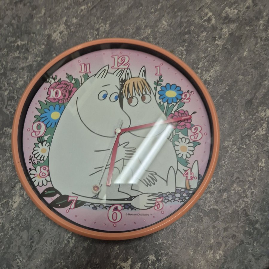 Moomin väggklocka