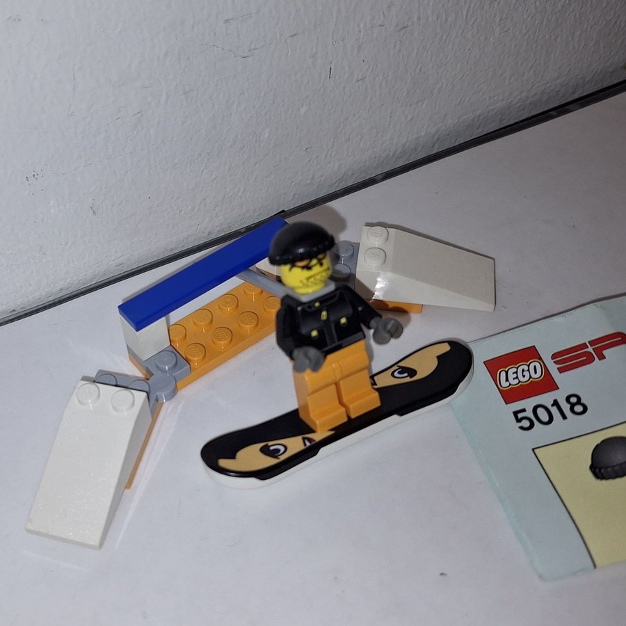 LEGO Sports 5018 Snowboardåkare