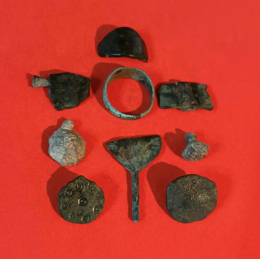 Greek and Roman Antique Bronze Objects and Jewelry