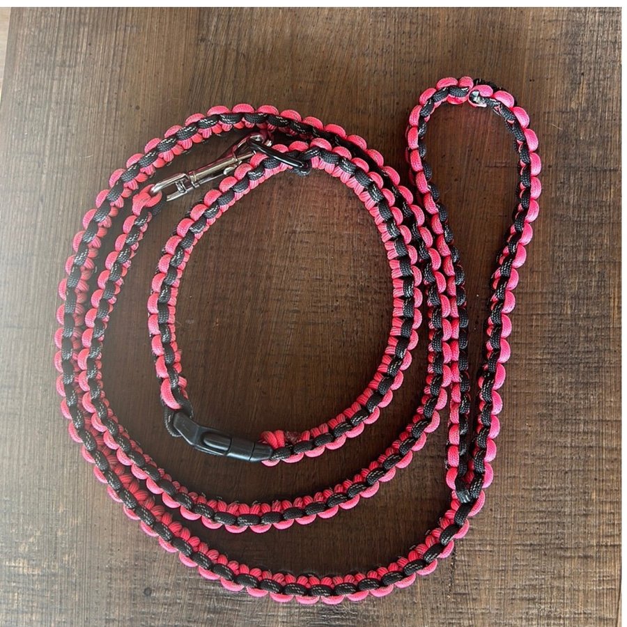 Paracord Koppel  Halsband i Rosa  Svart