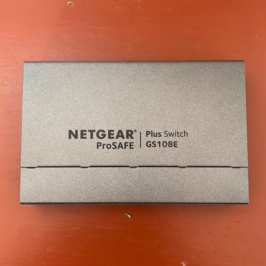 NETGEAR ProSAFE Plus Switch GS108E