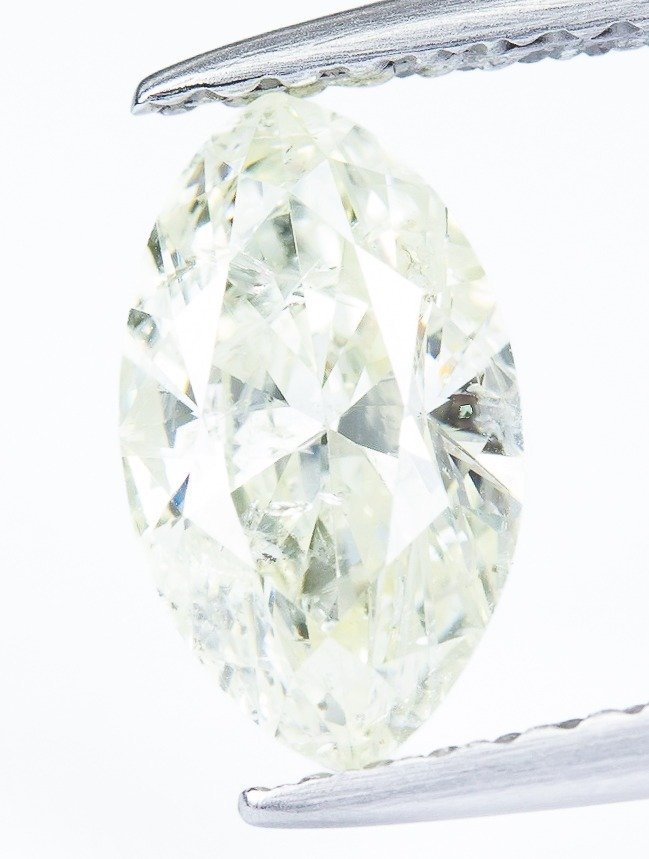 Markisslipad diamant; 1.0 carat; Natural Fancy Light Grayish Yellow; I2