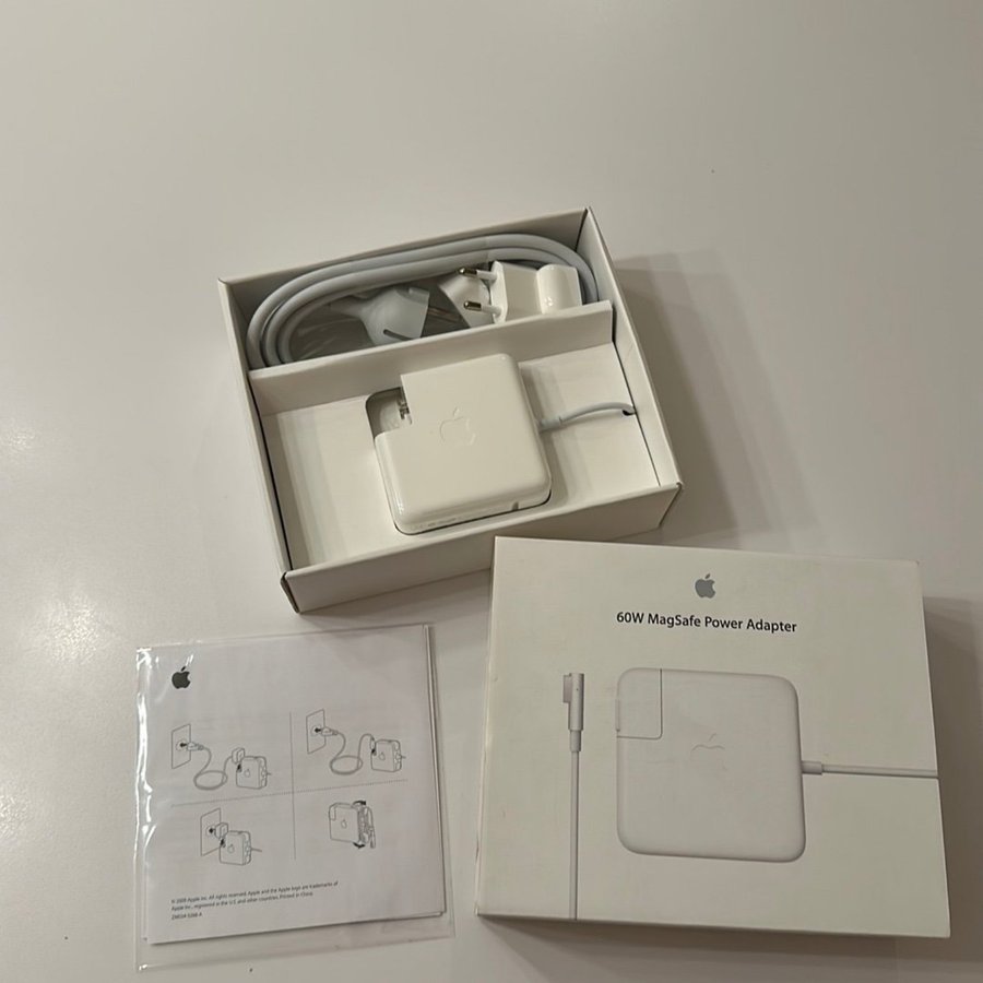 Apple MagSafe 60W Power Adapter