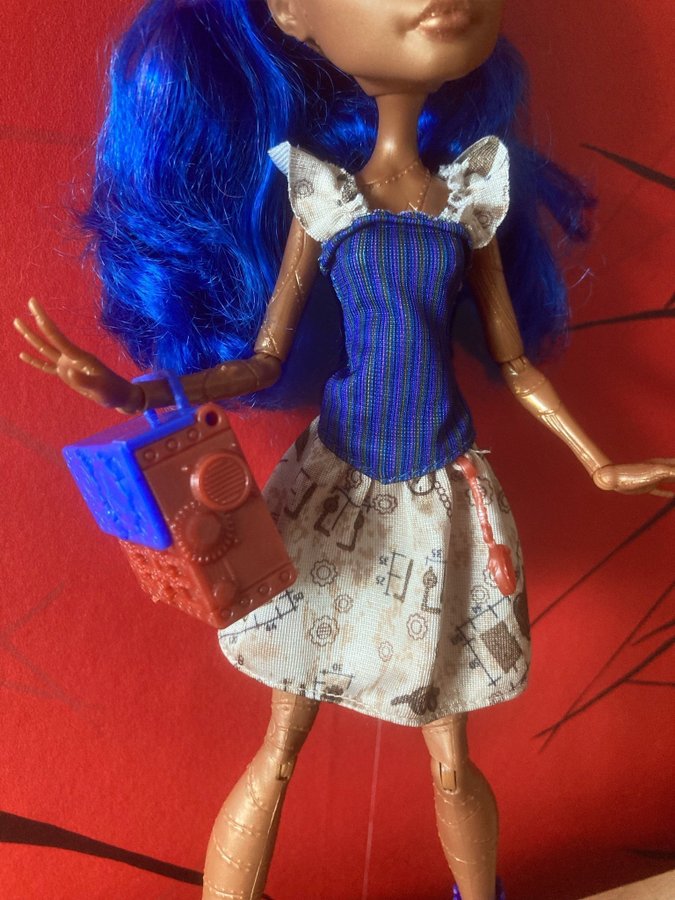 Monster High Robecca Steam Doll