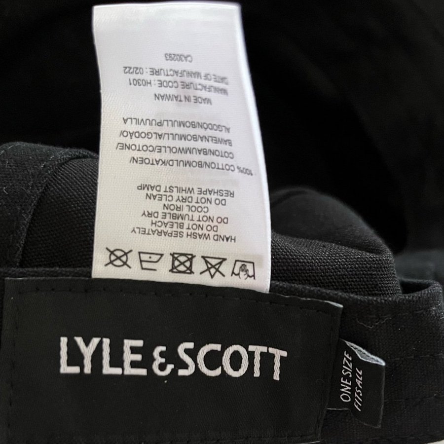 Lyle  Scott svart keps, storlek ONE SIZE FITS ALL