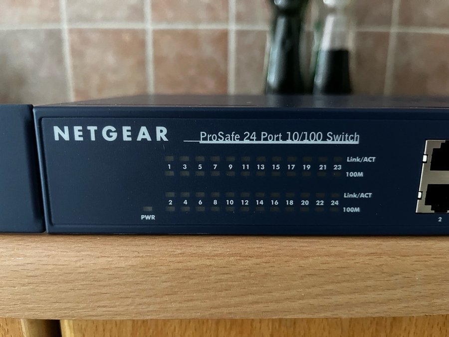 Netgear Prosafe 24 port