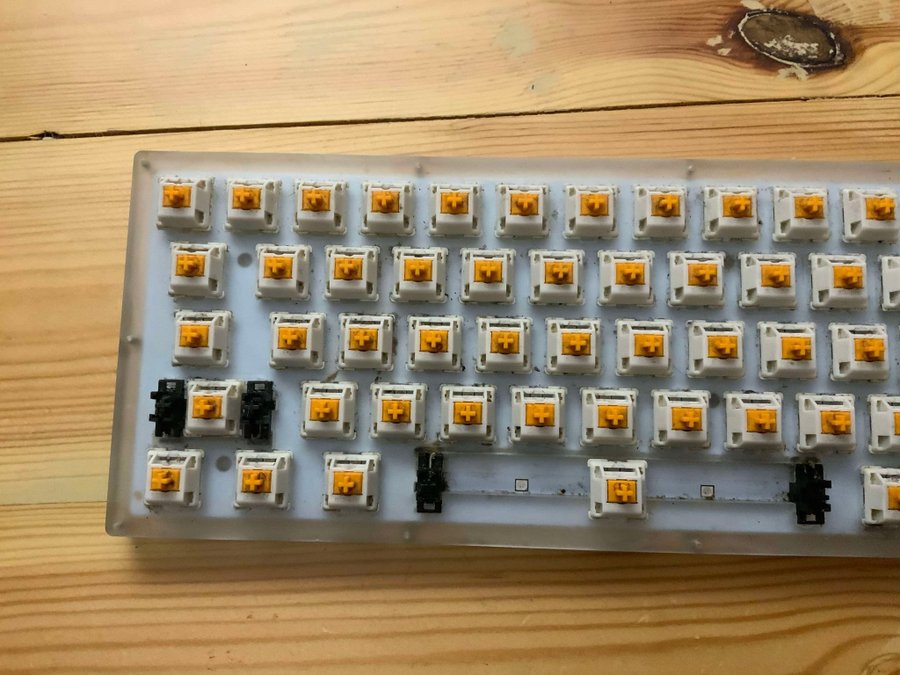 womier k61 with glorious switches Mechanical keyboard with out keycaps